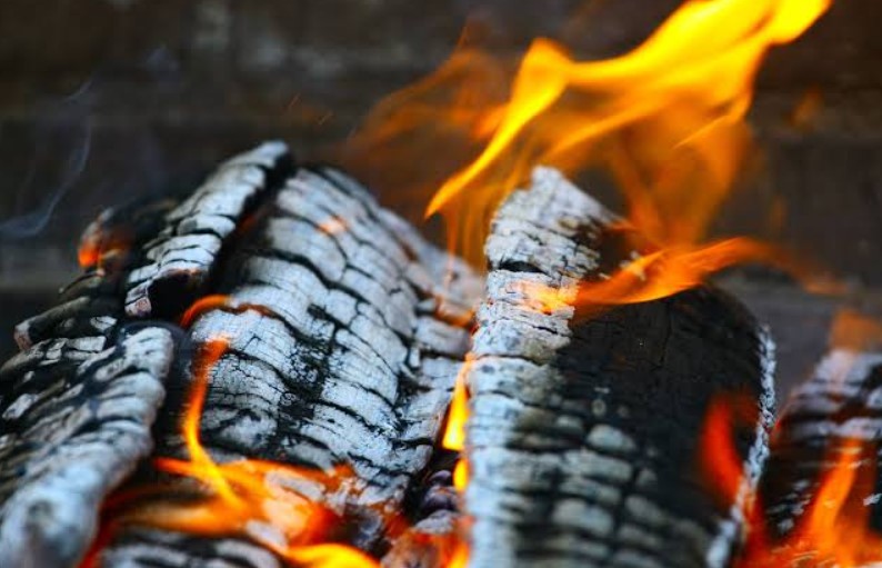 pembakaran kayu