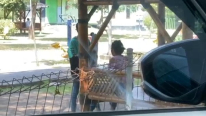 Terbaru Viral Video Sepasang Kekasih Mesum Di Atas Ayunan Di Taman