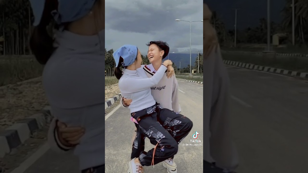 Video viral tiktok. Ata dan Rifa. TIKTOK Viral Atta Riffa. Rifa Atta Viral. Riffa Viral TIKTOK.