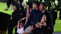 Viral Kronologi Persebaya Surabaya VS Arema FC Ricuh Dan Ada 129 Korban Yang Tewas Di Tempat Atau Di Stadion Malang Liga 1 Tahun 2022