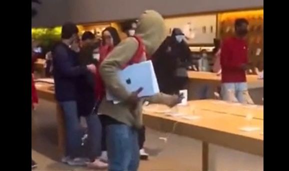 Viral: Apple Store with almost no security in California